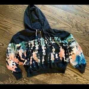 YFB.  Size M.  Cropped.  Euc